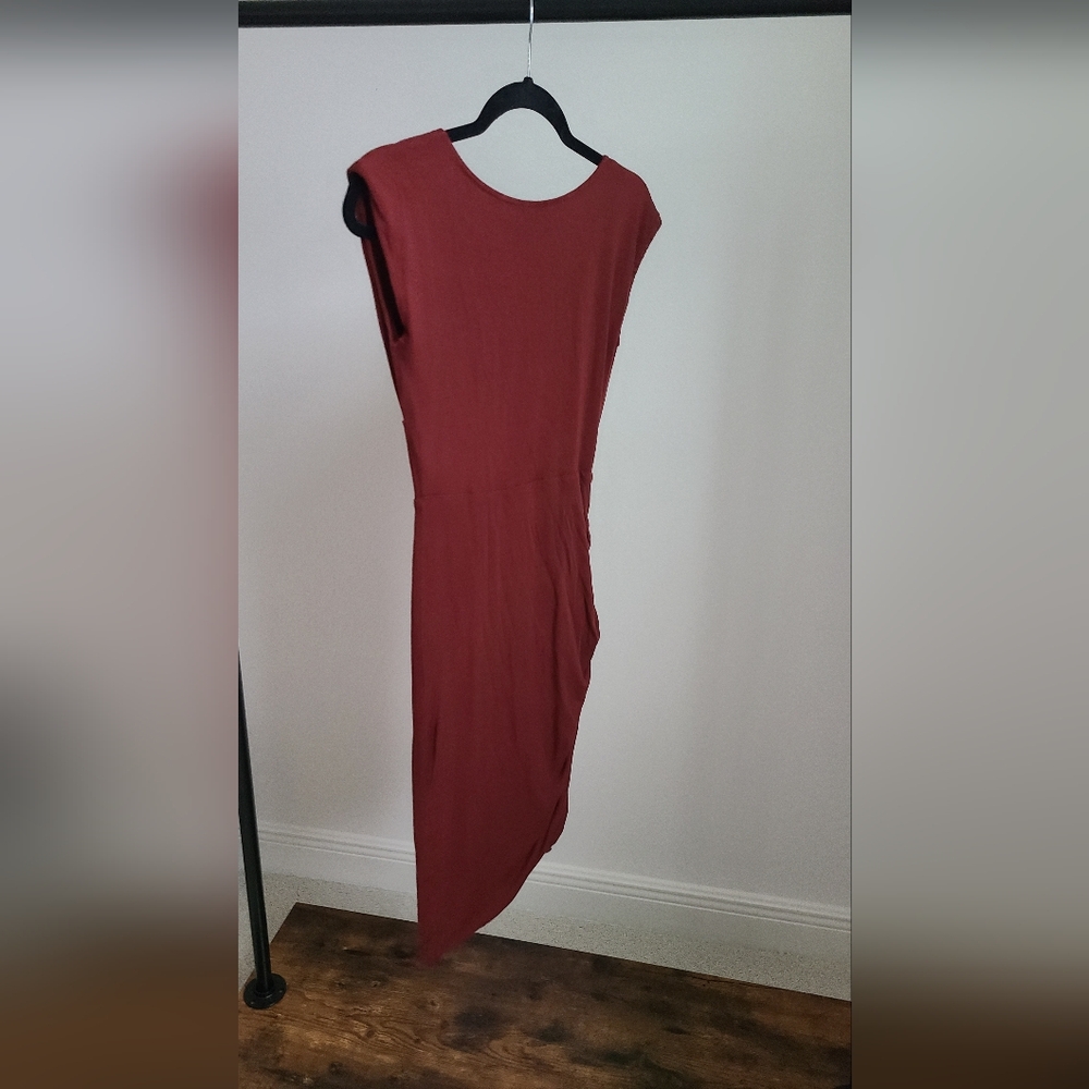 Prana Shayla Faux Wrap Ruched‎ Side Dress in Raisin Size XS - Picture 4 of 7